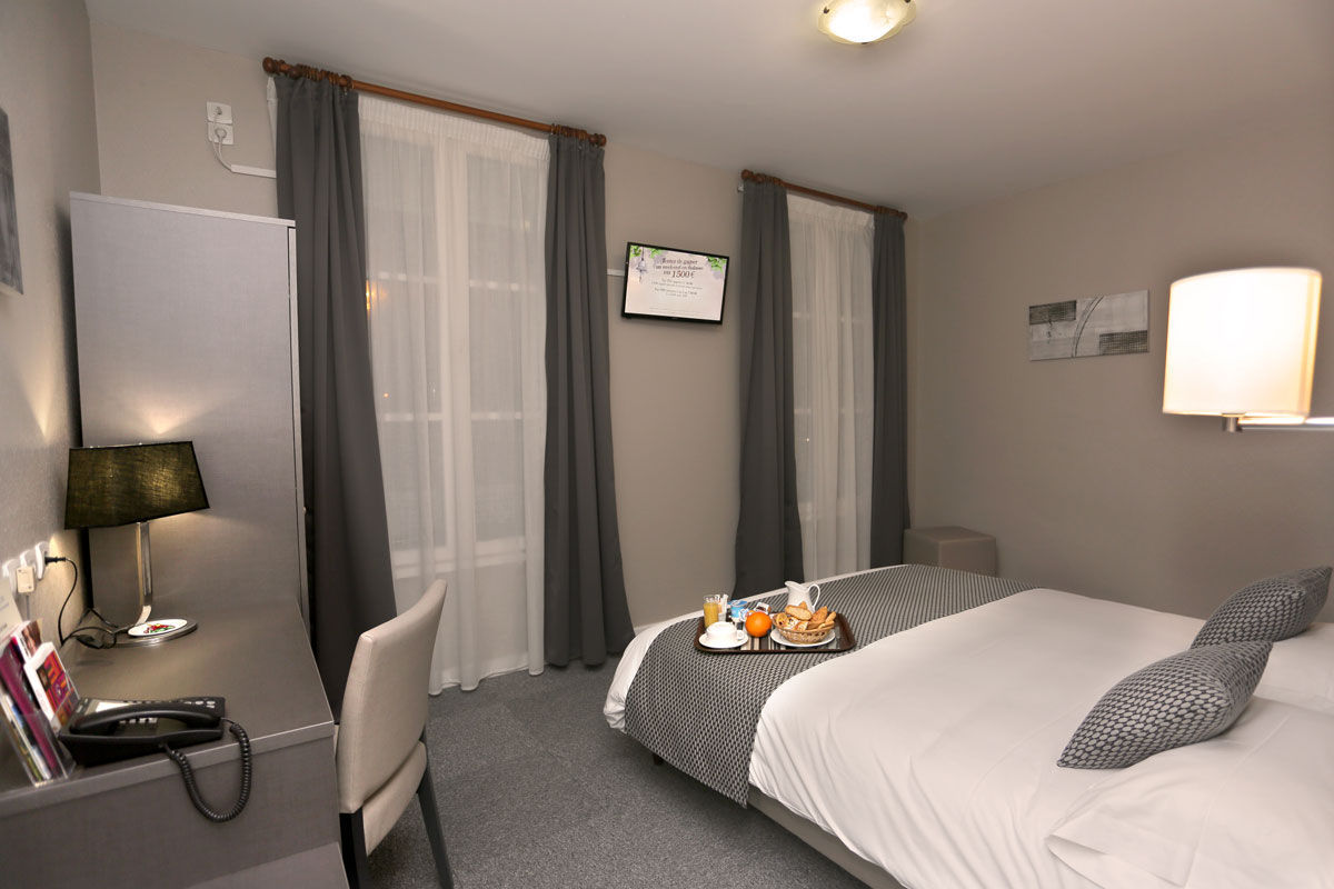 Hotel Henri IV Coutras Eksteriør billede